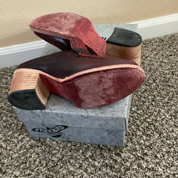 Freebird burgundy mules - Picture 4 of 8